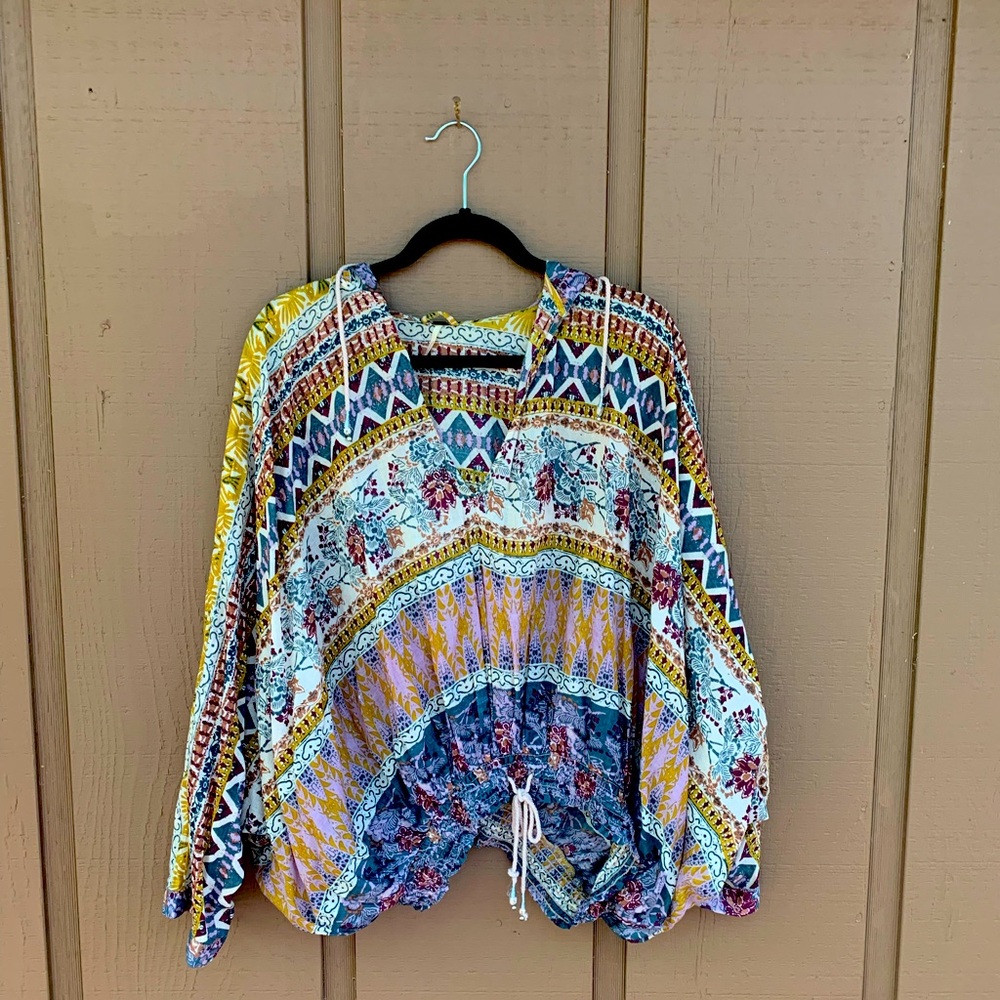 Free People patterned pullover, size XS/S